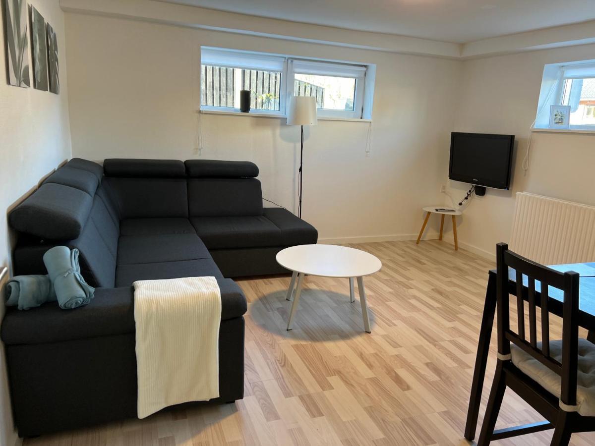 Hyggelig & Lys Kaelderlejlighed Herning Bagian luar foto