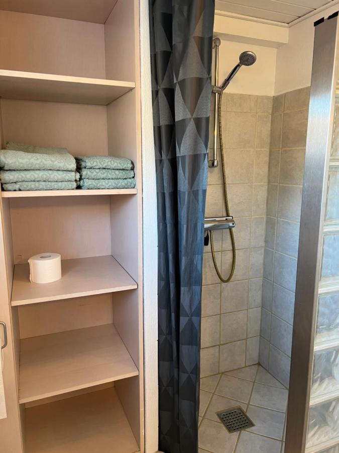 Hyggelig & Lys Kaelderlejlighed Herning Bagian luar foto